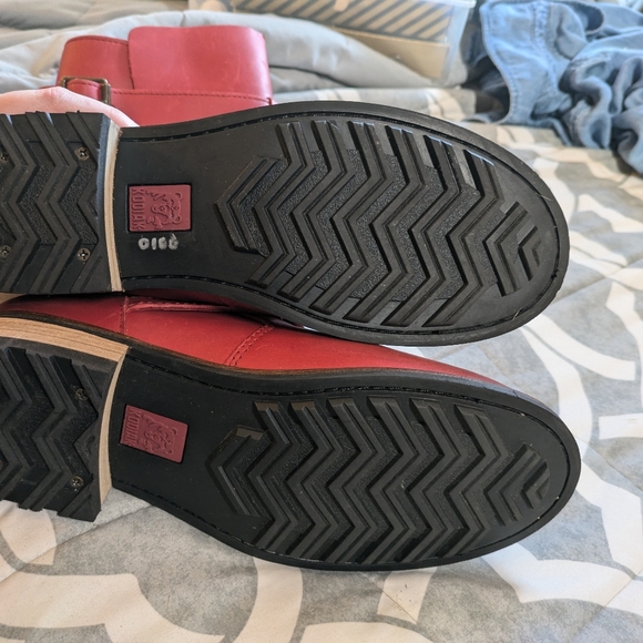 Kodiak waterproof mid calf red leather boots - Picture 2 of 5